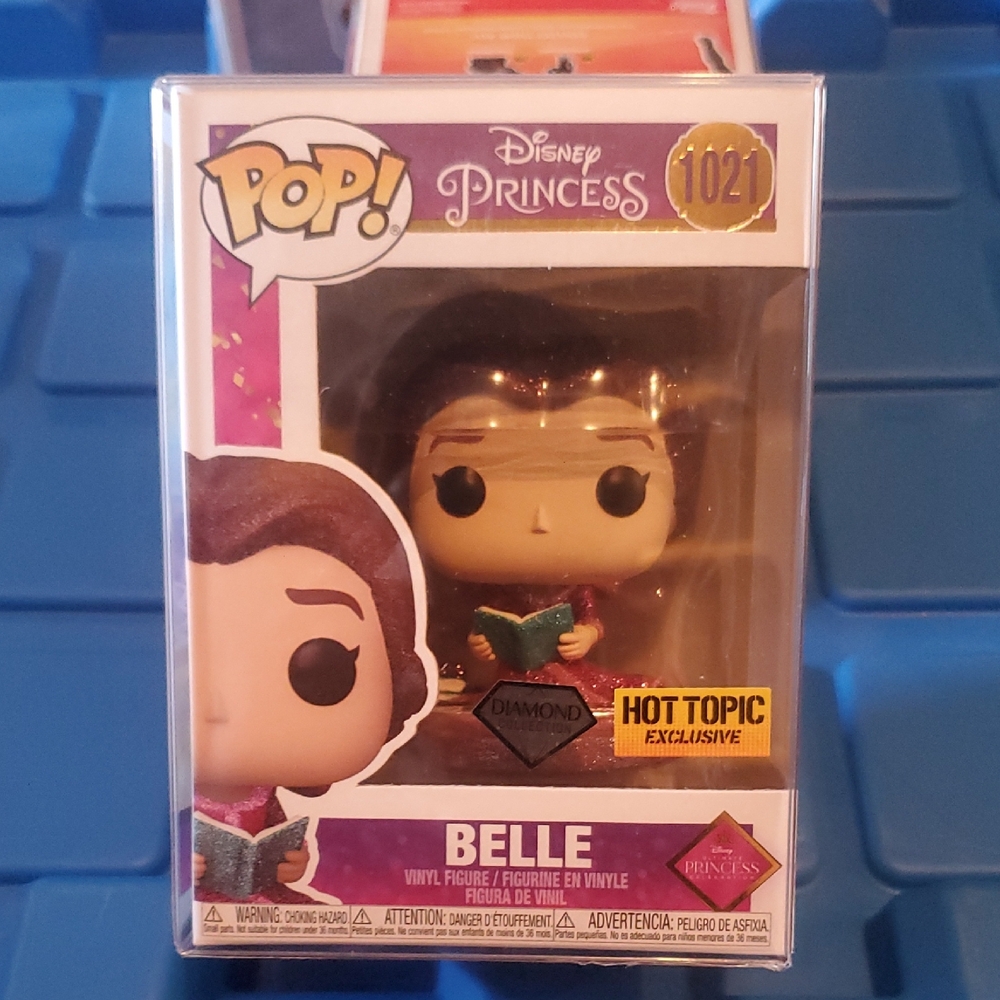 Disney Princess Belle #1021 Funko Pop Diamond Collection Hot Topic Exclusive